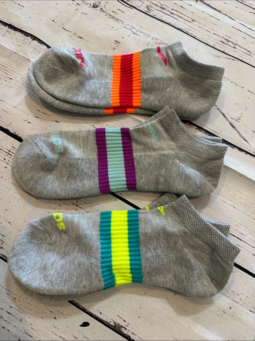 Saucony Gray Ankle Socks with Neon Stripe Accents - 3 Pack